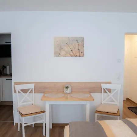 Clara Apartment