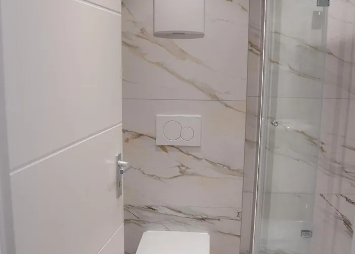 Clara Lejlighed *